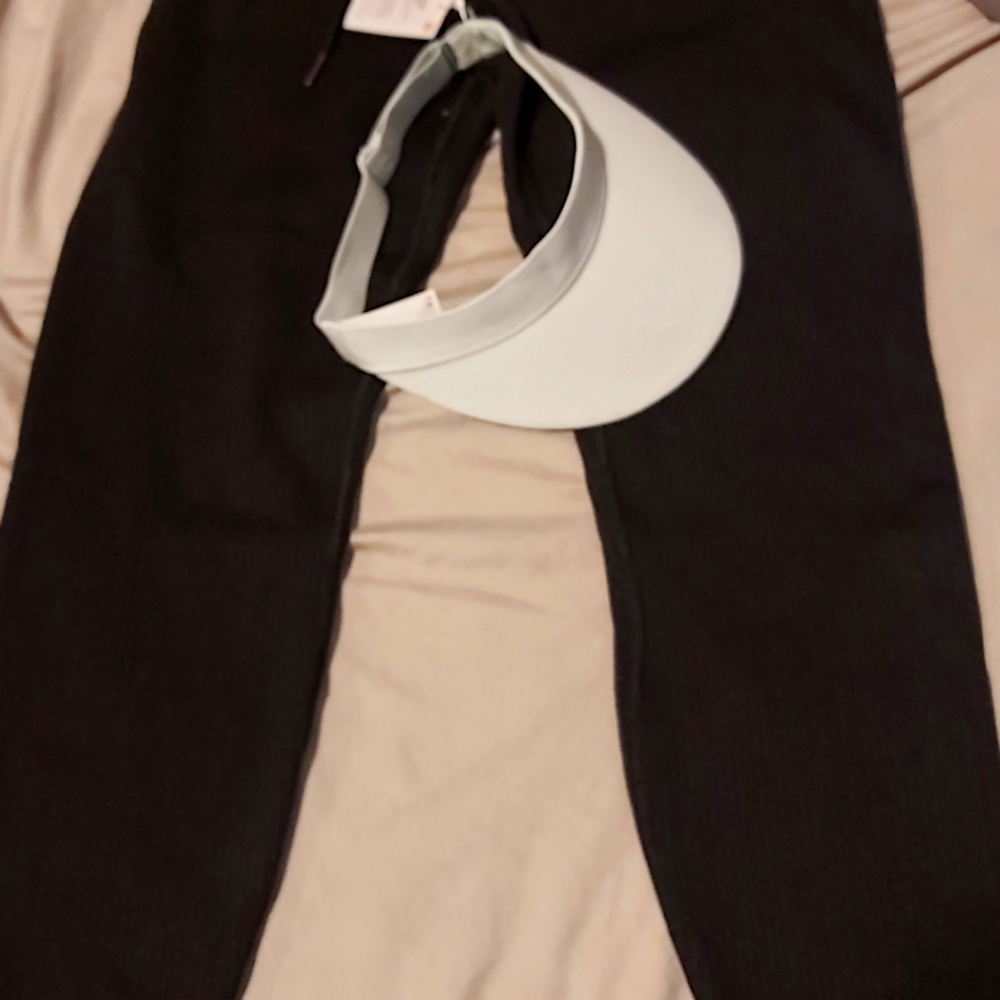 Lululemon pants hat